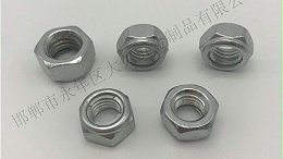 防松螺母在柴油机起到良好的防松锁紧效果